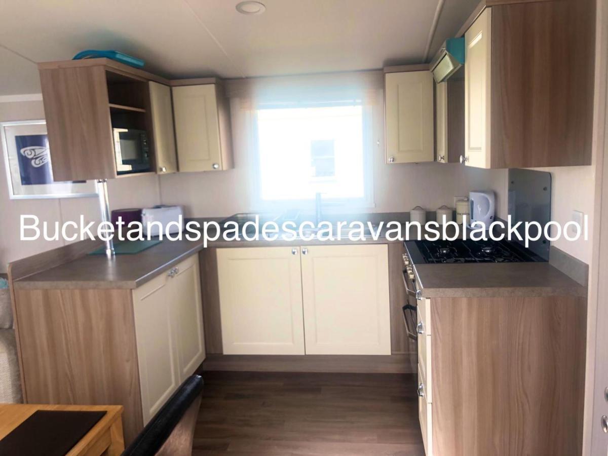 Blackpool Caravans Marton Mere Exterior foto